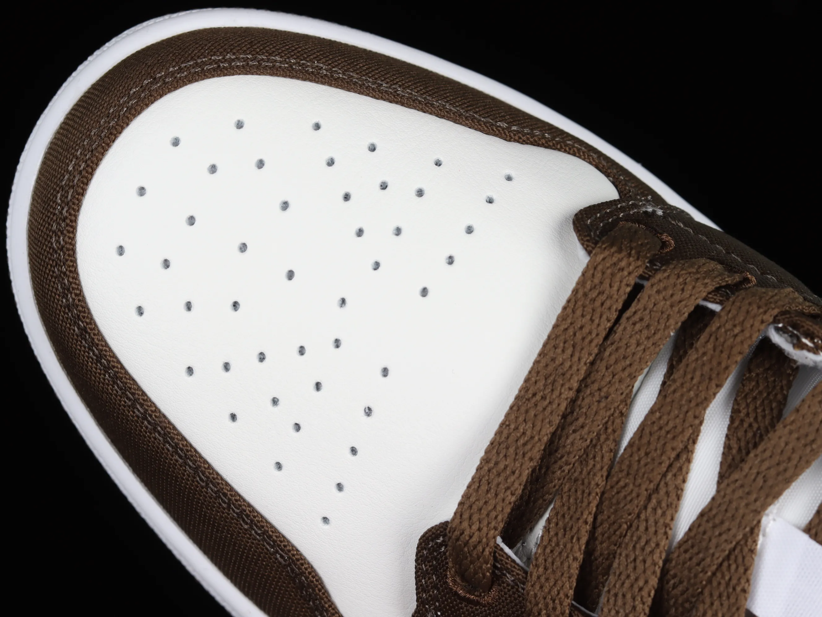 All categories Air Jordan Jordan series basketball shoes Air Jordan 1 Low Z version Air Jordan 1 Low "Mocha Toe" AJ1 Joe 1 Mocha low-top cultural and leisure sports sneakers DV0426-301